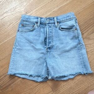 light wash Jean shorts Size 27